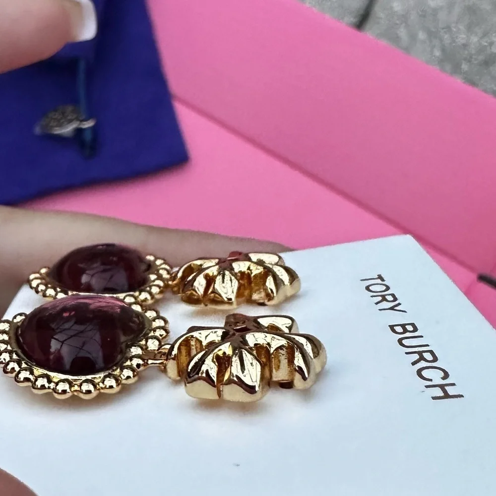 Rare💖Tory Burch Earrings Victorian bridgerton party earrings Heart Drop earrings